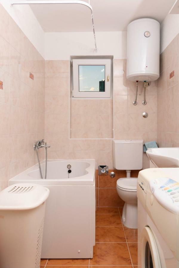Cakic Apartmani Split Exteriör bild