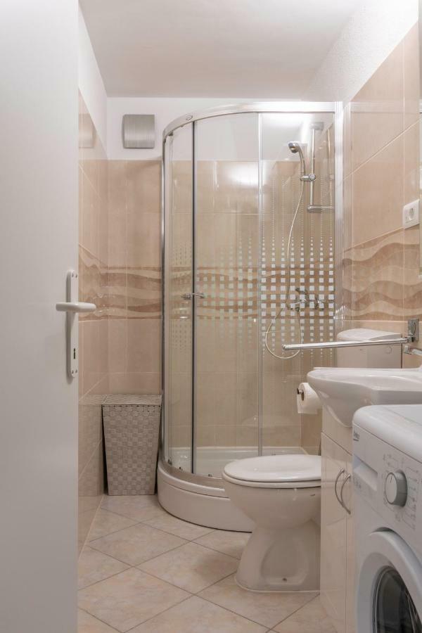 Cakic Apartmani Split Exteriör bild