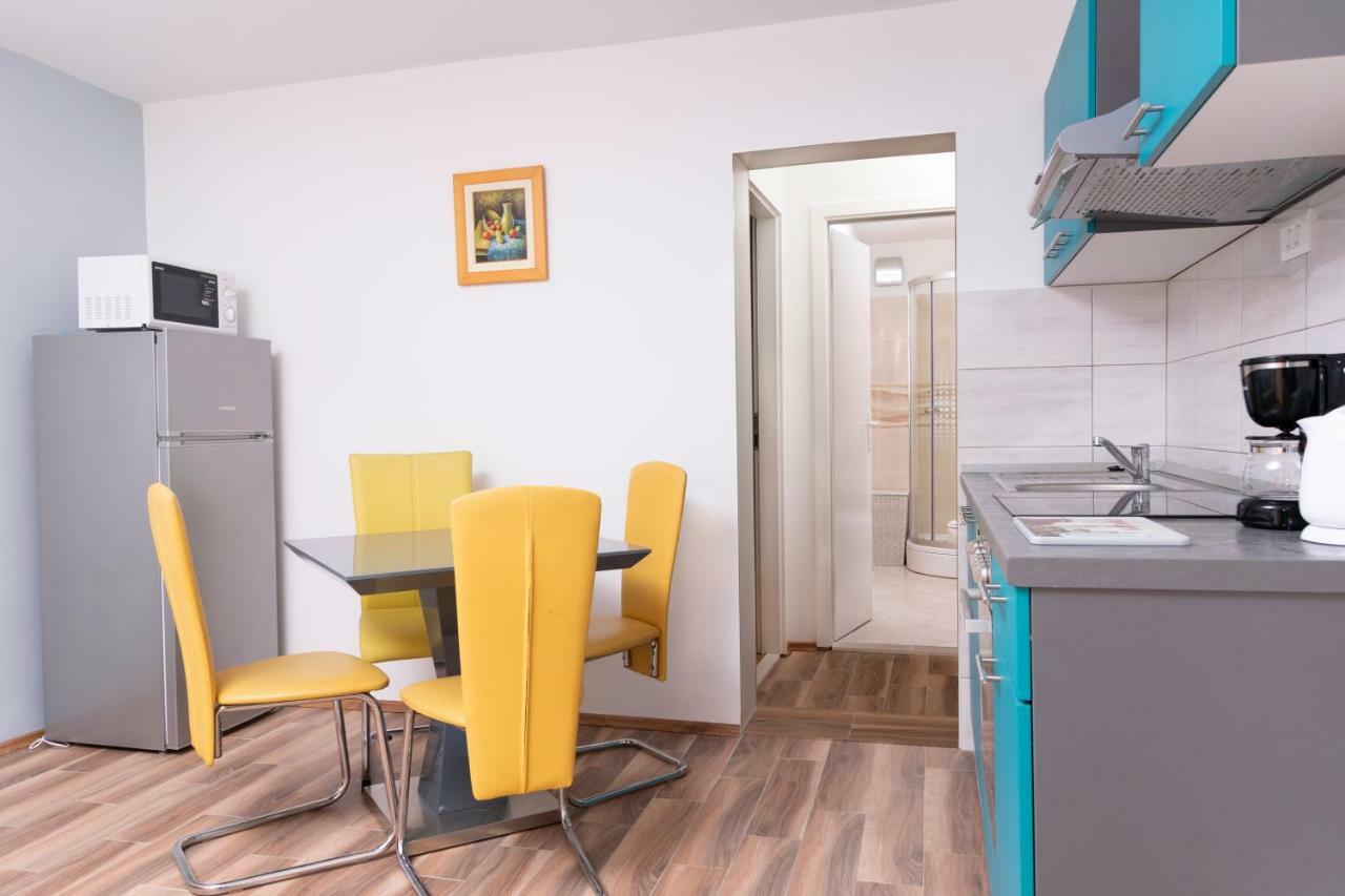 Cakic Apartmani Split Exteriör bild